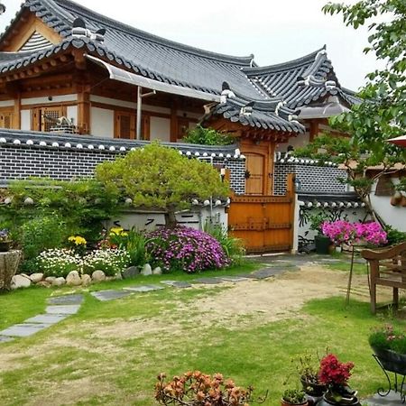 Hanok Madang Jeonju Εξωτερικό φωτογραφία