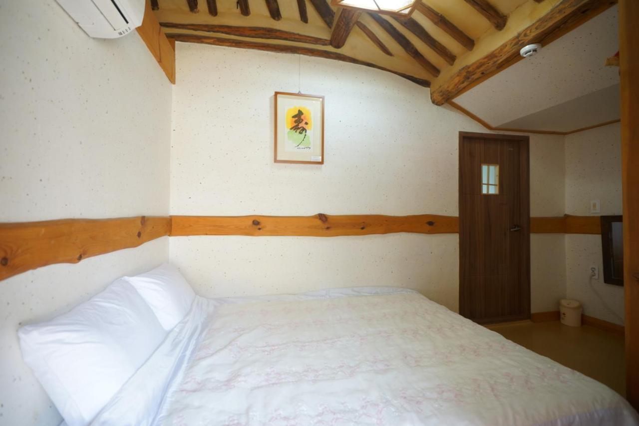 Hanok Madang Jeonju Εξωτερικό φωτογραφία