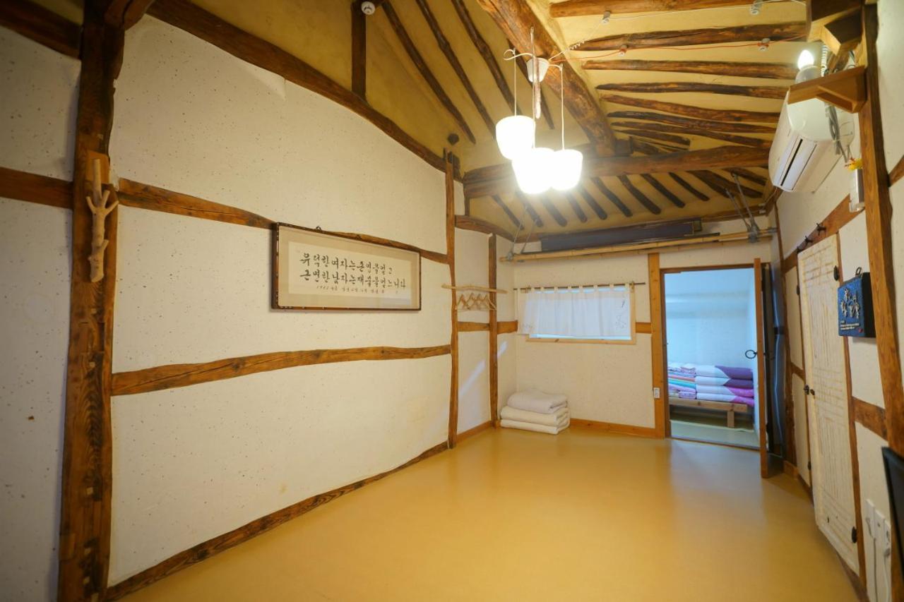 Hanok Madang Jeonju Εξωτερικό φωτογραφία