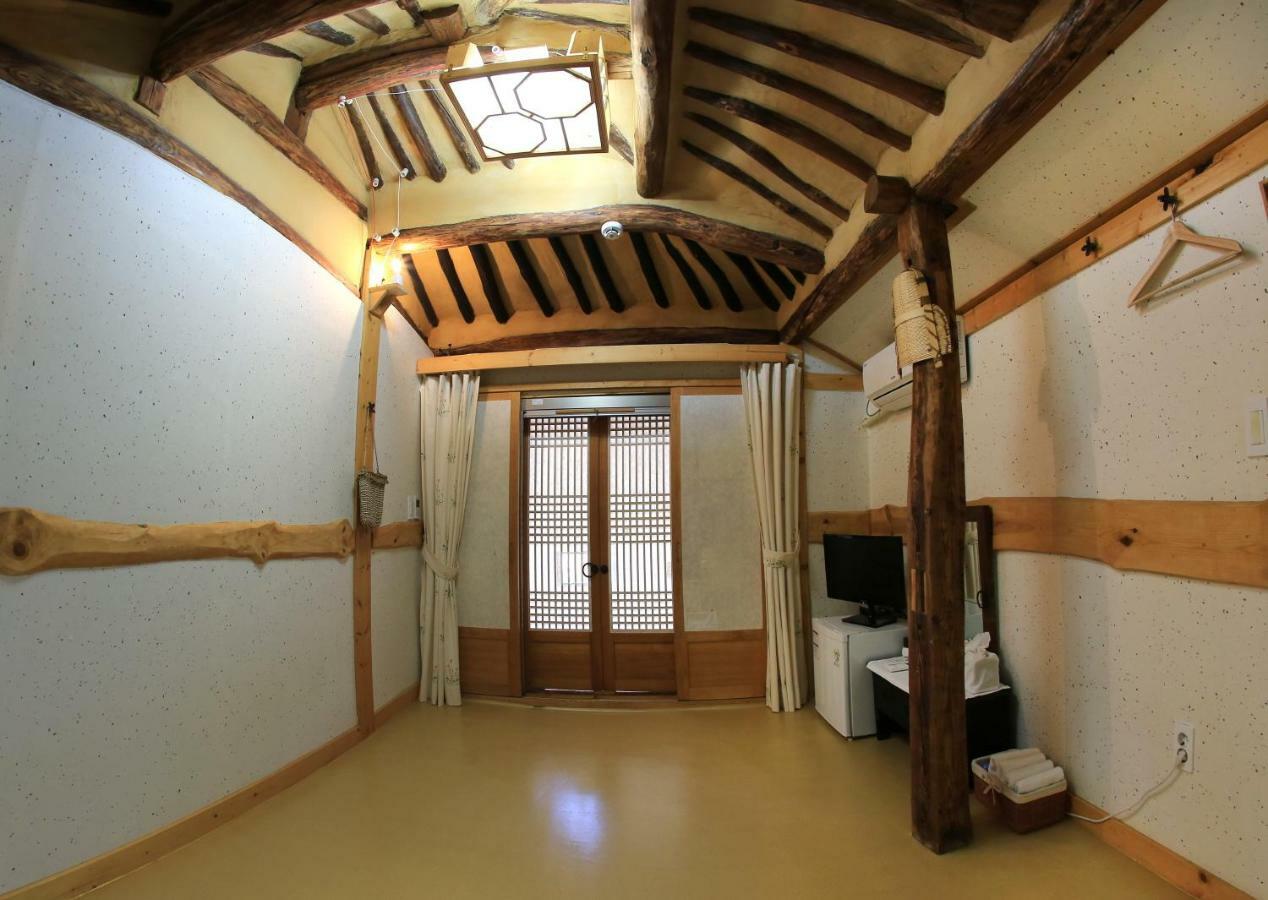 Hanok Madang Jeonju Εξωτερικό φωτογραφία